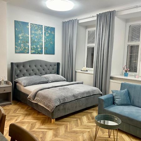 Almond Studio Apartment Pozsony Kültér fotó