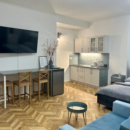 Almond Studio Apartment Pozsony Kültér fotó